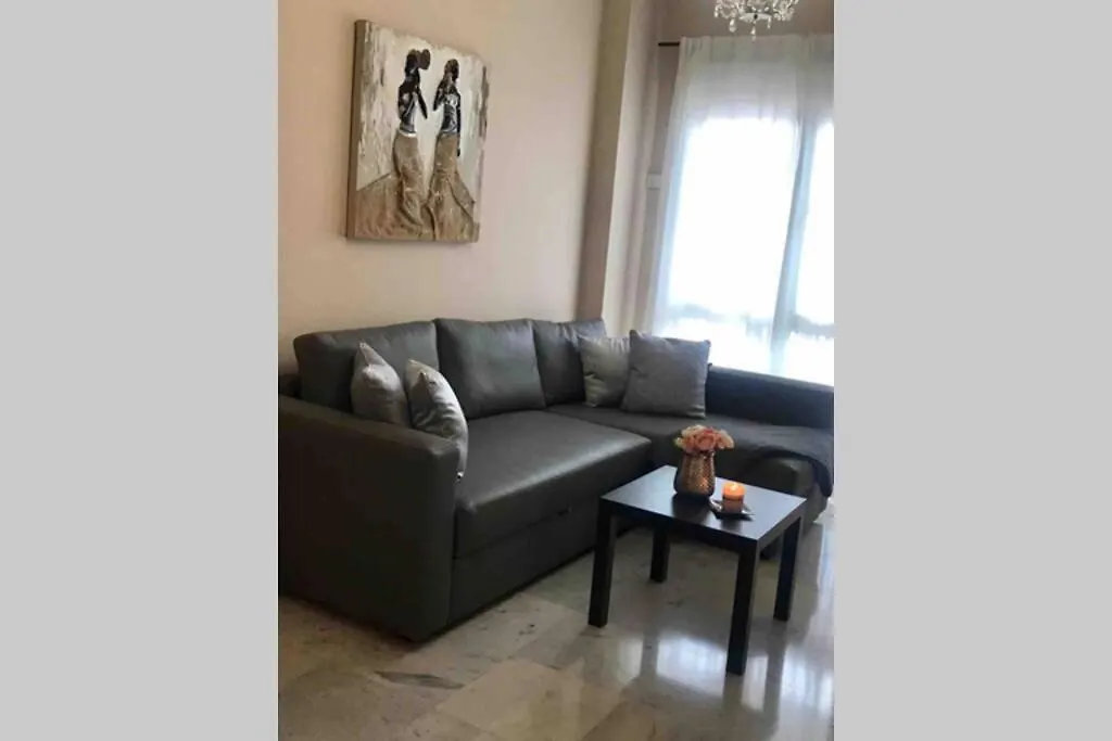 Apartment In 1St Line Beach 푸엔히롤라